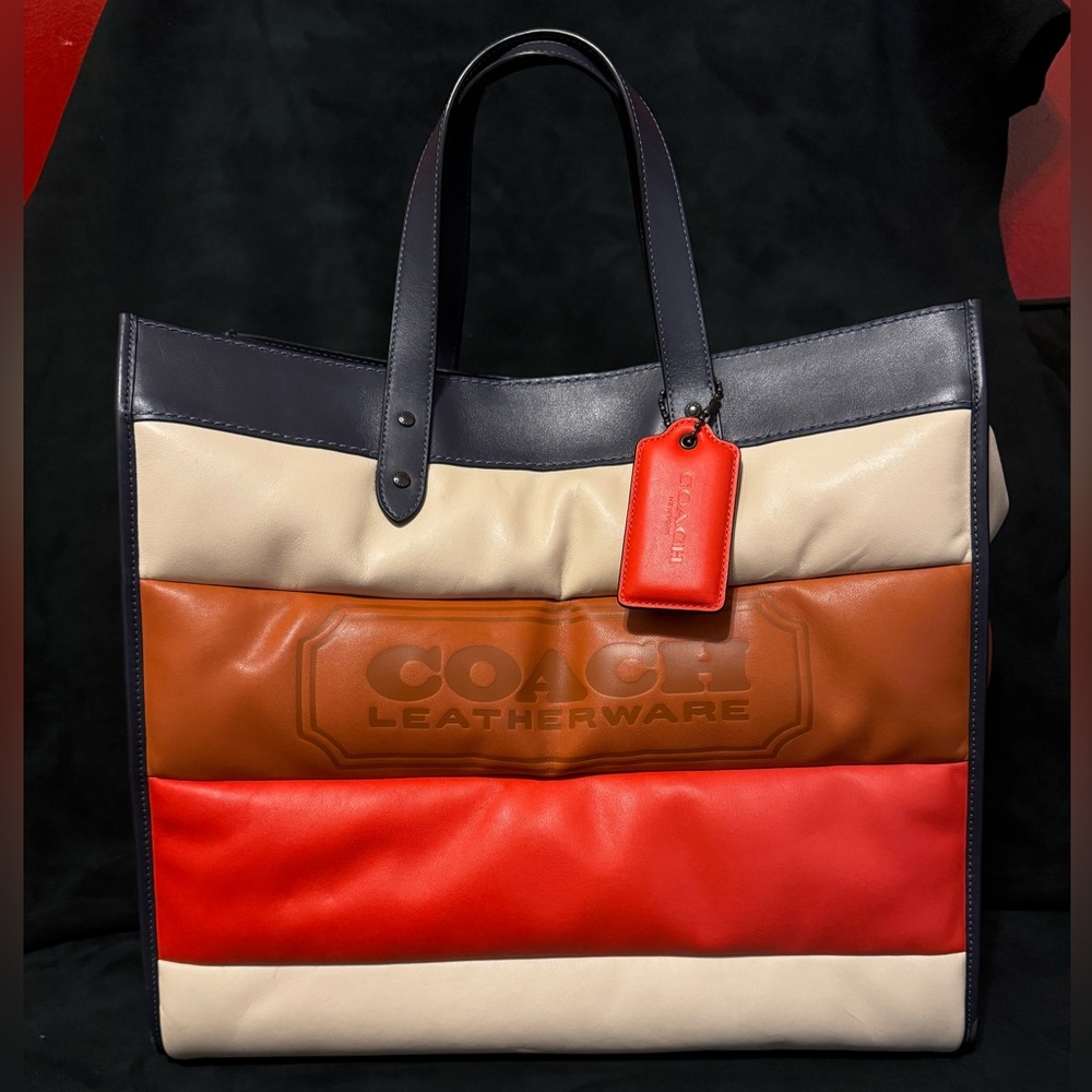 Coach Field Tote 40 with Piece Quilting